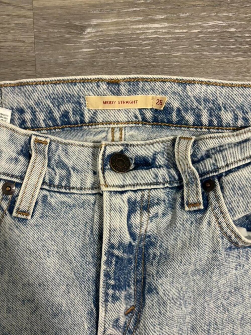 Levi's Women's Blue Jeans - Picture 4 of 4